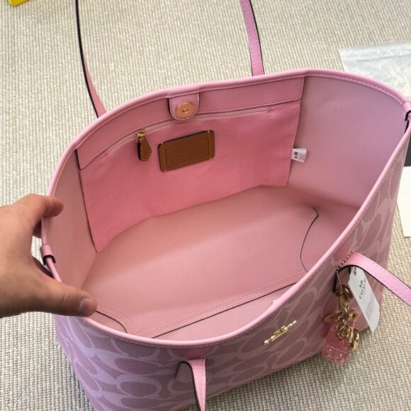 Coach tote bag, size 33*27 cm - Picture 8 of 8